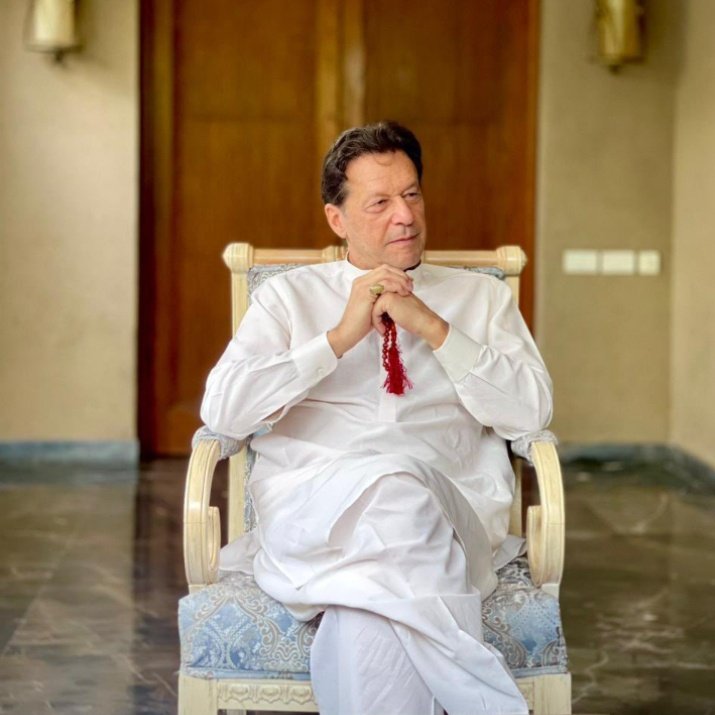 جیل کی دیواریں کمزور ہیں،
قوم کا جذبہ ناقابل شکست۔
راہ نجات بس ایک،
#خان_کا_حکم_تحریک_چلاؤ