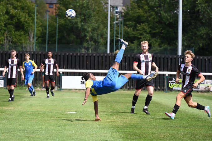 RWBTFC's tweet image. Caught on film 🎥 📸 :

#rwbtfc midfielder Bonsa Teshome’s stunning bicycle kick from yesterday’s @EmiratesFACup extra preliminary round draw away against @LydneyTownAFC!

Credit: @SDJGreen and @carlosgreenpics  for the photos

@Bonteso22