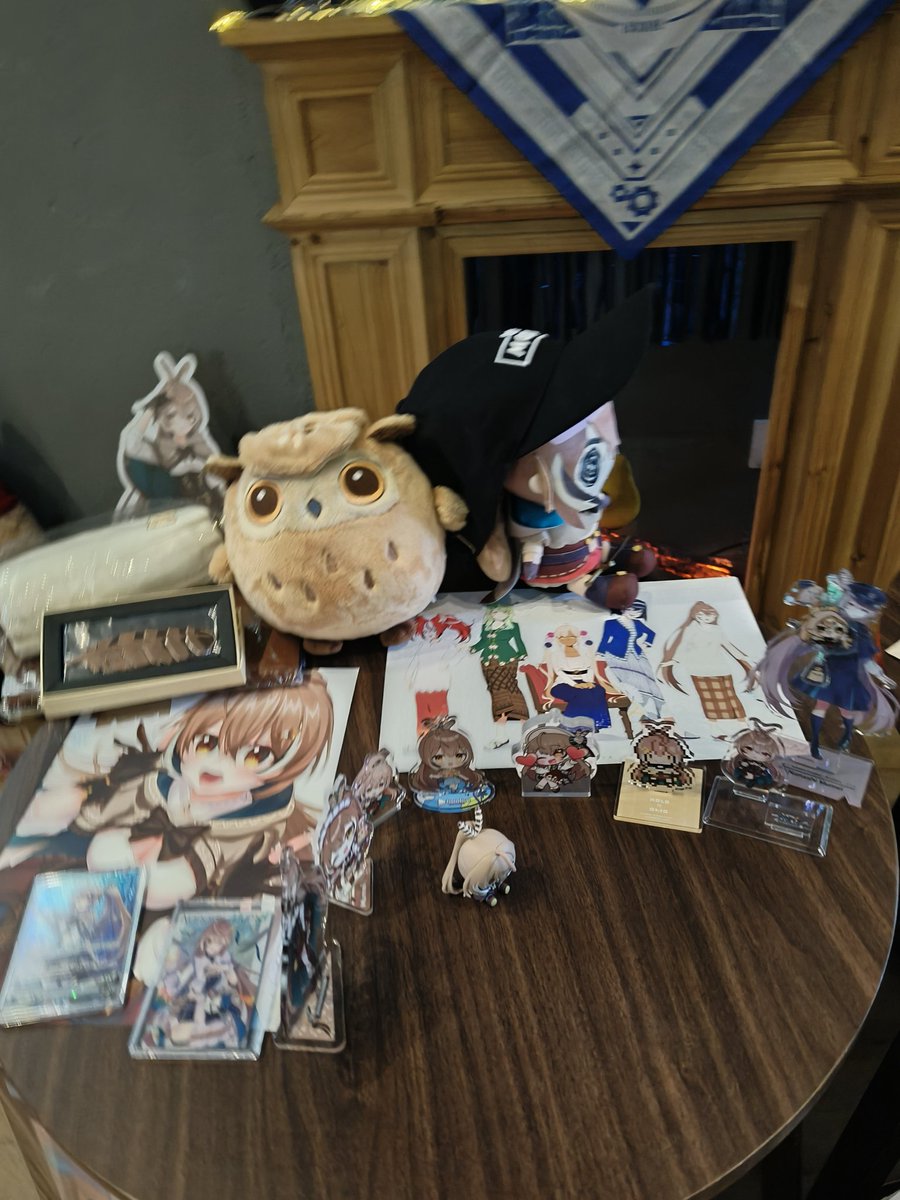 myrthre's tweet photo. SO MANY MOOM SHRINES HERE AT #holoUnityMY !! 🥹🫶🤎

#showMEI https://t.co/82KrUbI3fB