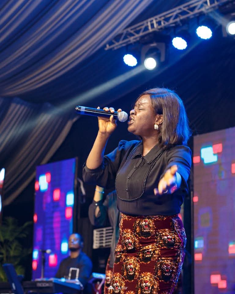 HOTRASABA's tweet photo. With great joy in our hearts, we welcome you specially this morning to our #BusinessEmpowermentService!
Join us as we welcome #DeMasterpiece, as they lead us in acceptable Praises and worship unto our Great & Almighty God! π
#Dominion
#Testimony
#HOTRService
#HOTRAsaba https://t.co/Lj3dpl0Gs5