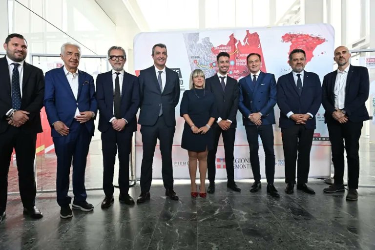 La Vuelta 2025: La Grande Partenza Italiana. #vuelta #cycling #piemonte
share.google/nF86EfNgwKiYmg…