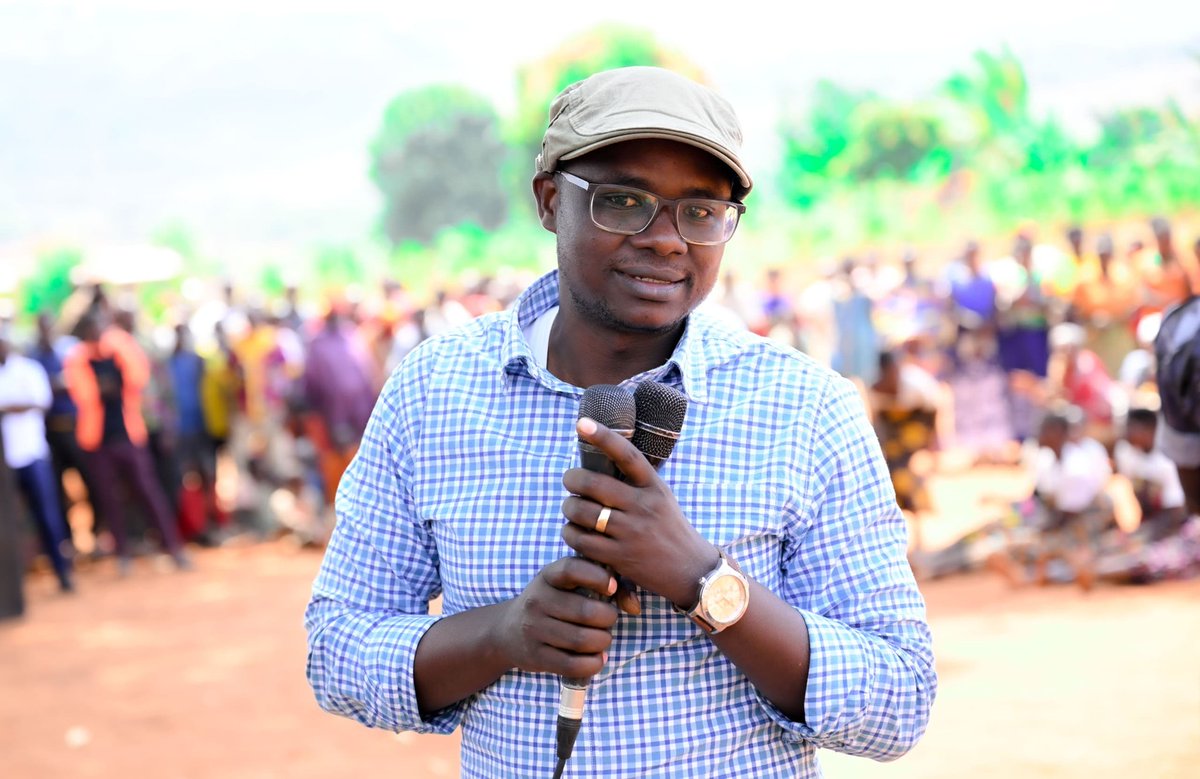 Communerutan's tweet photo. #Burundi Umusi Mukuru wahariwe Amakomine muri Komine Rutana wo kur'uyu wa 02/08/2025 watewe iteka n'Icegera cambere ca @nshingamateka n'abandi Bubahwa b'abavukakomine.
Impanuro zofasha gutezimbere Komine(kwitaho indero,Iterambere,...)zaratanzwe n'uyo Mwubahwa.
@MininterInfosBi https://t.co/IZ2Zh1xFJA
