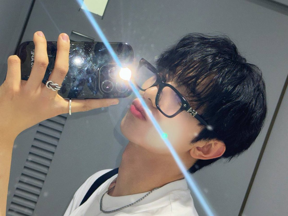 kunho_ours's tweet photo. 030825
Kunho X (Twitter)
Update

#KUNHO #ALLHOURS好きな人と繋がりたい #twitter #Minuts #Ukrainefandom #Ukraine_Allhours_sten

@kunho_ours https://t.co/bd3KIMC0YW