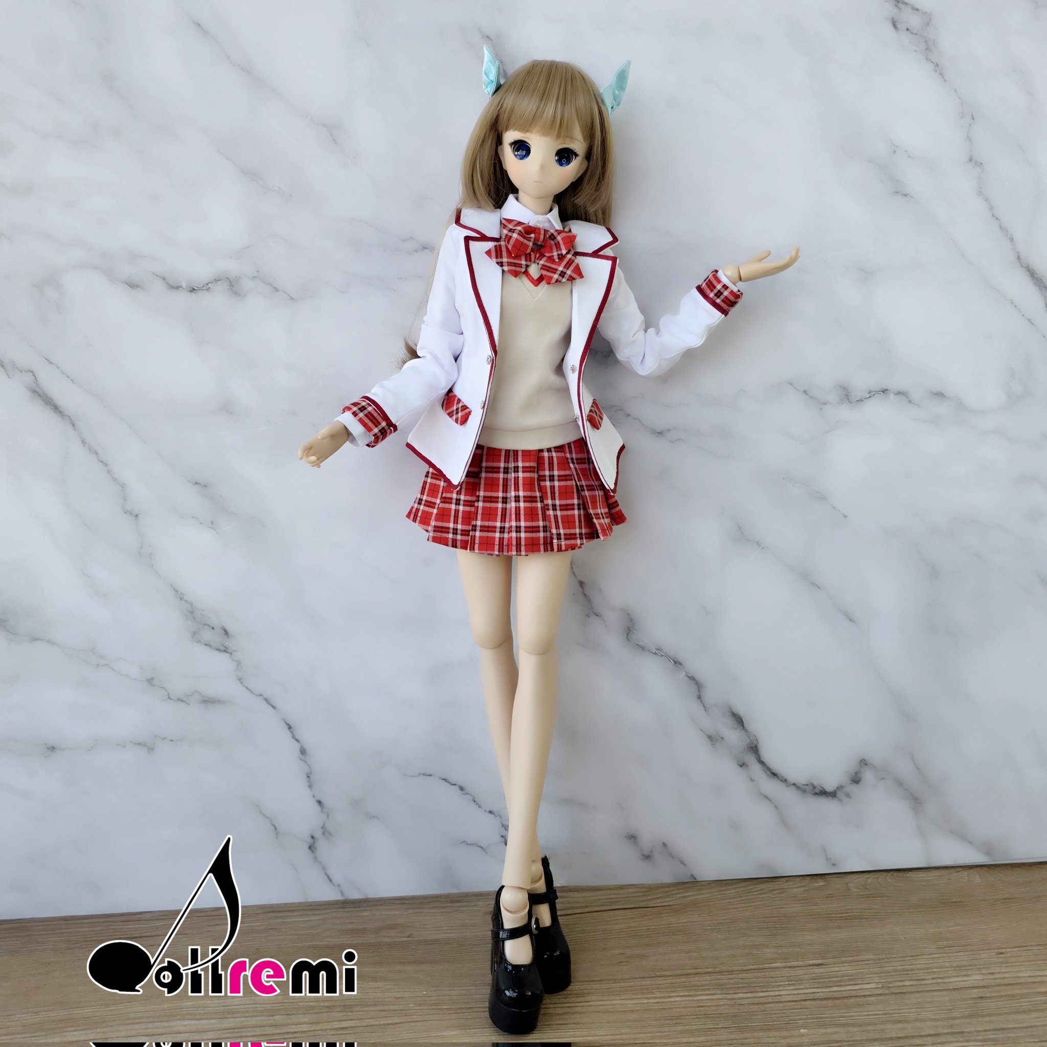 サテンブラウン❤️ハンドメイドドール♡ドールチャーム Lilia