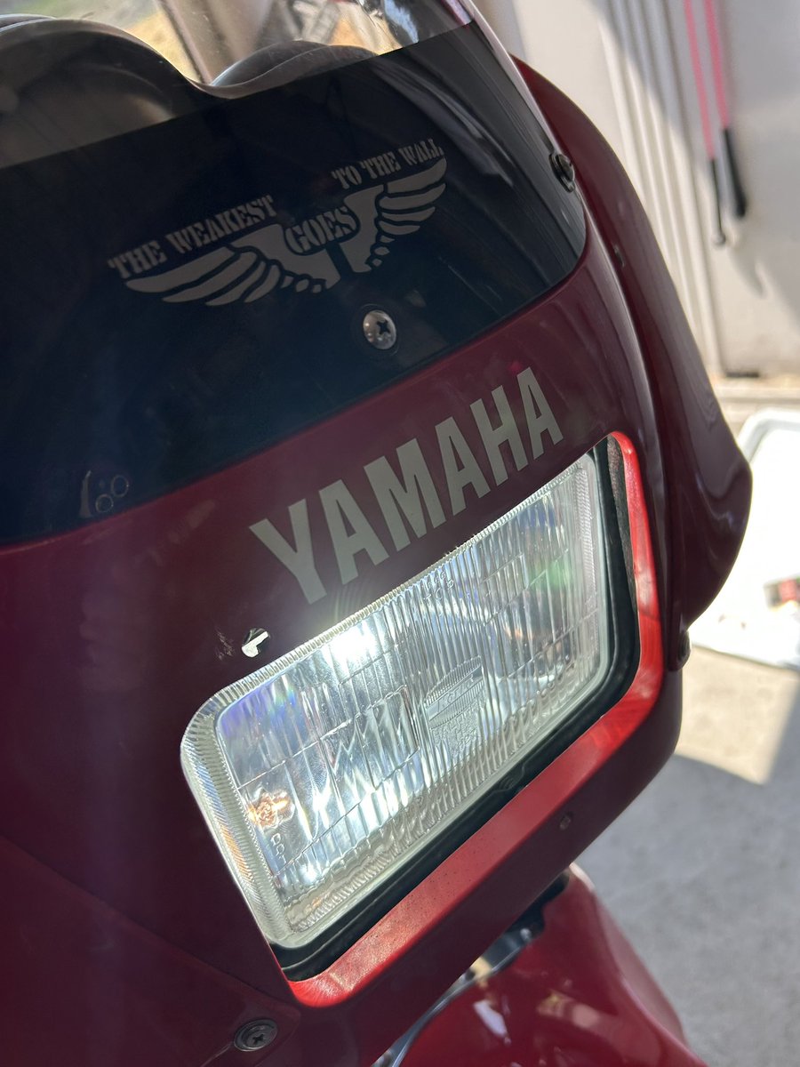 beniguma2xt's tweet photo. H4純正にポン付け👍　コレは便利‼︎ 明るそうだ^ ^
 #2XT   #LED https://t.co/Ng7cvzUM6S