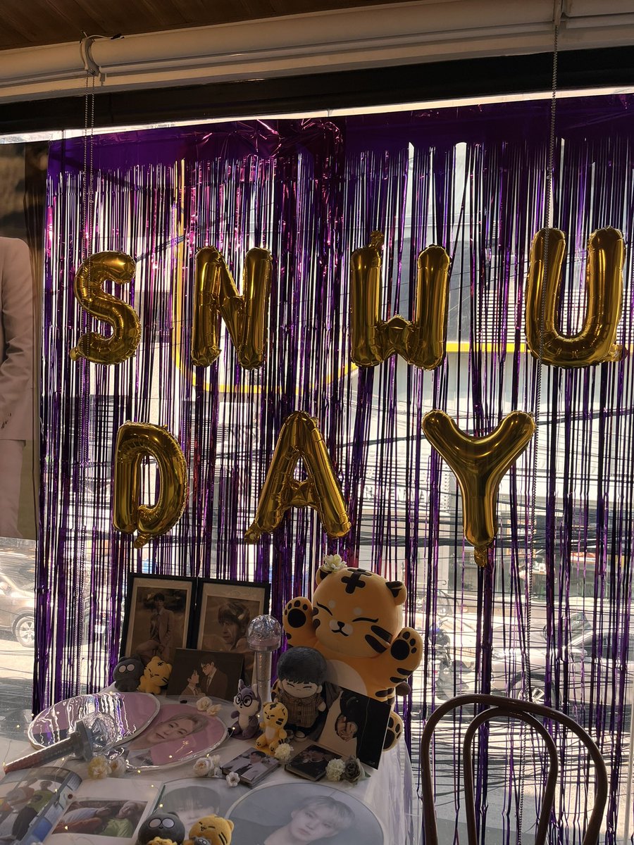 deeketsph's tweet photo. doors open, the breeze flows in ๐ซถ
all ready for #LettersToTheWind๐โ come find your favourite aneek-aneeks and deeket-deekets
โจsee you, wind riders
#hoshi #wonwoo #soonwoo
#cse #cupsleeve #CupSleeveEvent
#svt #seventeen #sebong #carat
#DeeketWithUs #deeketsph https://t.co/CW0ucOGYcg