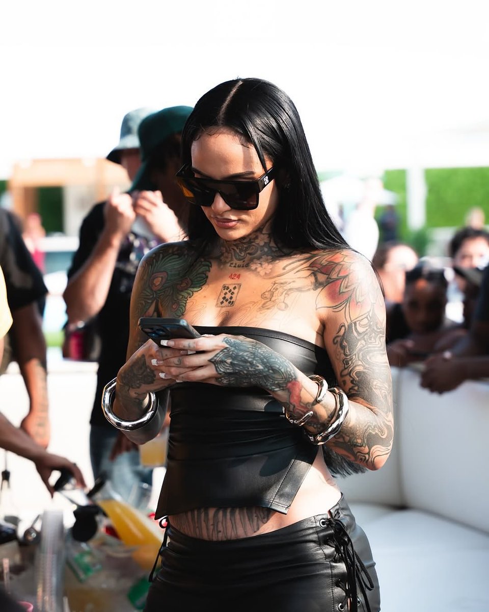 kehlanidiaryy's tweet photo. More new pictures of Kehlani Hosting x Performing @cabana.toronto in Toronto 🧡🇨🇦🔥

🎥- @c043y 

| #kehlani #folded https://t.co/L7zoiWH9wK