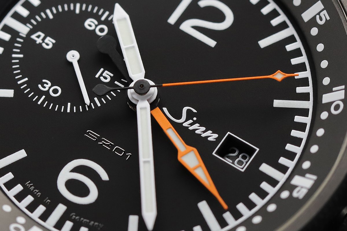 717 – the cockpit wristwatch.

Discover the 717:
 sinn.de/en/watches/717…
