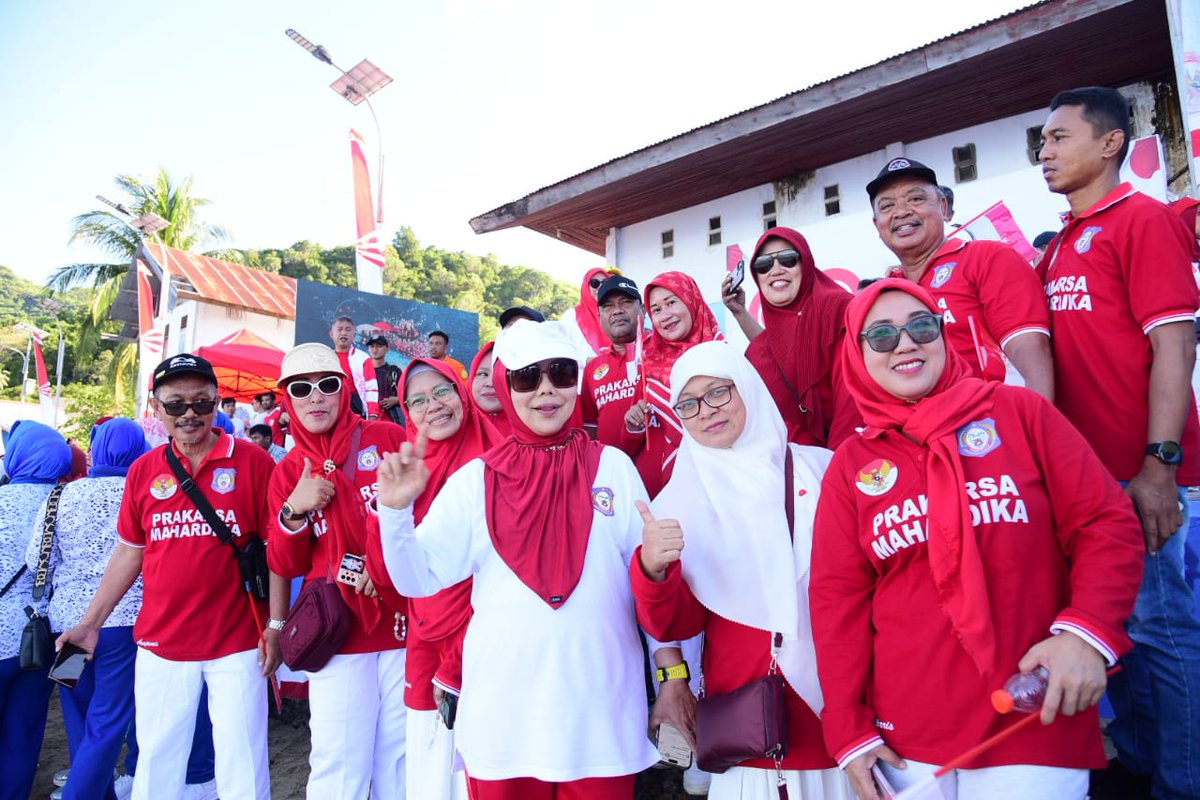 Wagub Dorong Promosi Pariwisata Lewat Semarak Kemerdekaan di Botubarani

berita.gorontaloprov.go.id/2025/08/02/wag…