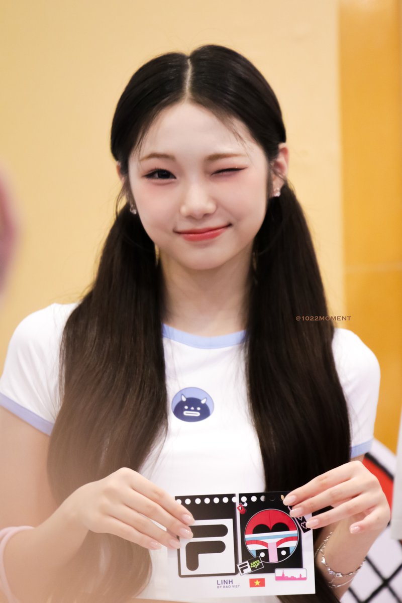 1022moment's tweet photo. [HQ] 20250802
FILA LOVE:ALL Collection Launch | FILA SEA Artist

#KIIRAS #키라스 #하린 #HARIN #ROAH #로아  #WELCOME_KIIRAS #KIIRASinMY #KIIRASinKL #FILA #FILAMY #FILASEA https://t.co/Q2VKEbqDld