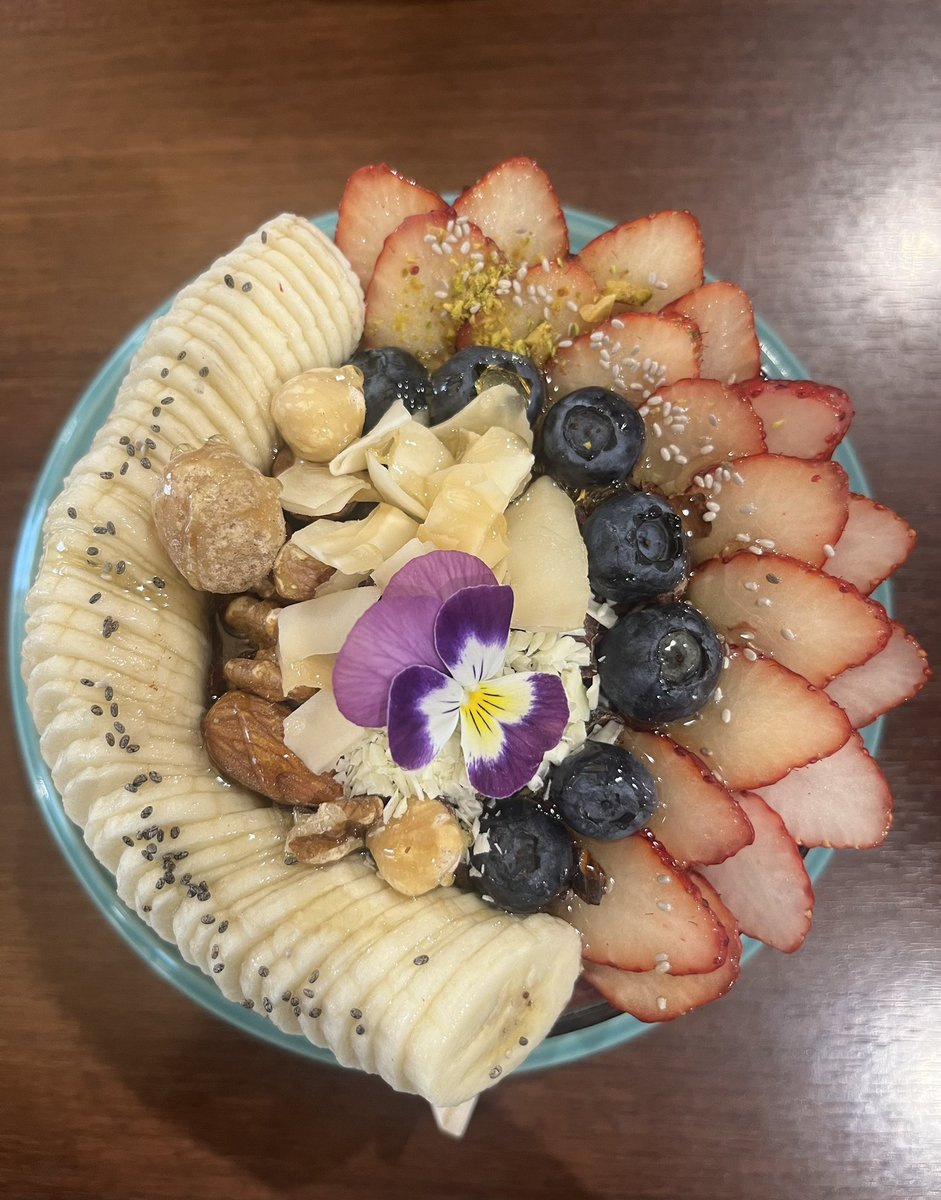 sa____tmim's tweet photo. 個人的大阪おすすめアサイーボウル🥣✨ https://t.co/5yQ5DYtRkp