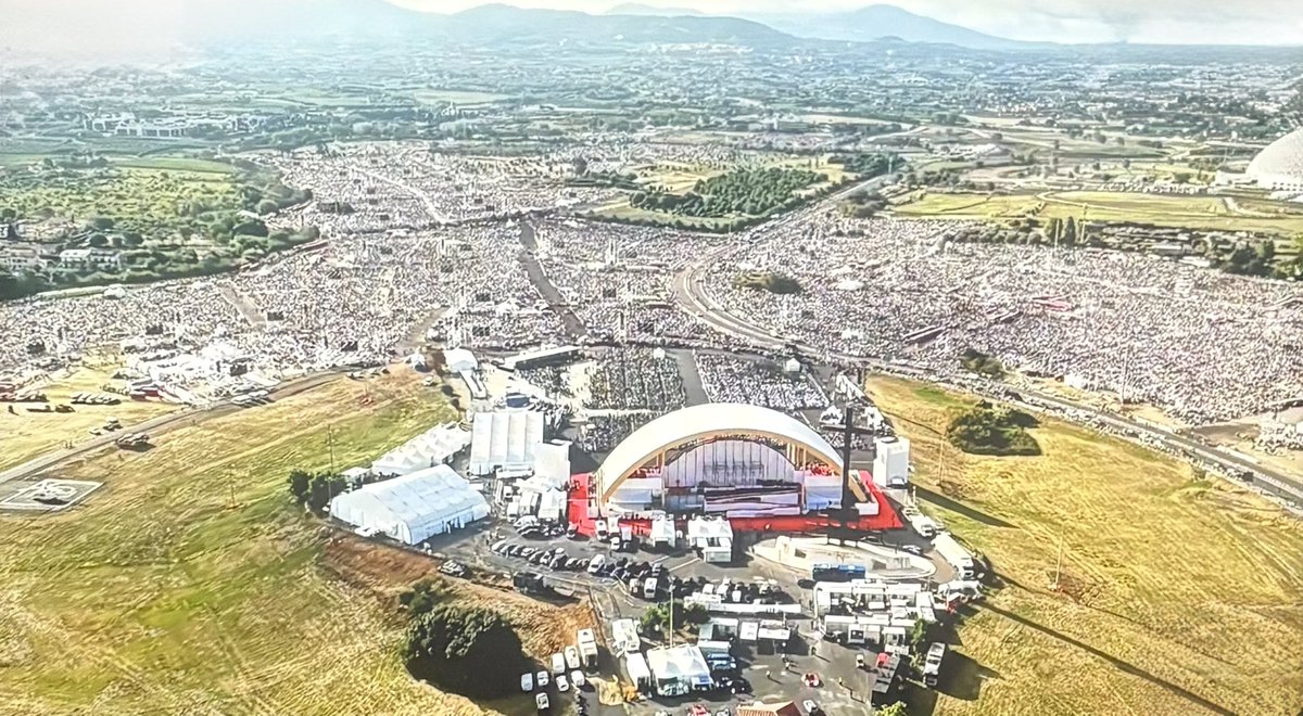 manuel bellido (@mbellido) on Twitter photo El Jubileo de los jóvenes convocado por el Papa en Roma del 28 de julio al 3 de agosto de 2025 nos deja esta imagen de esperanza. Tor Vergata arde de fe: un millón de jóvenes de todo el mundo canta y ora.
<a href="/Jubileo2025/">Jubileo 2025 España</a> #iubilaeum2025 #GiubileoGiovani2025 #Roma #LeoneXIV El Jubileo de los jóvenes convocado por el Papa en Roma del 28 de julio al 3 de agosto de 2025 nos deja esta imagen de esperanza. Tor Vergata arde de fe: un millón de jóvenes de todo el mundo canta y ora.
<a href="/Jubileo2025/">Jubileo 2025 España</a> #iubilaeum2025 #GiubileoGiovani2025 #Roma #LeoneXIV