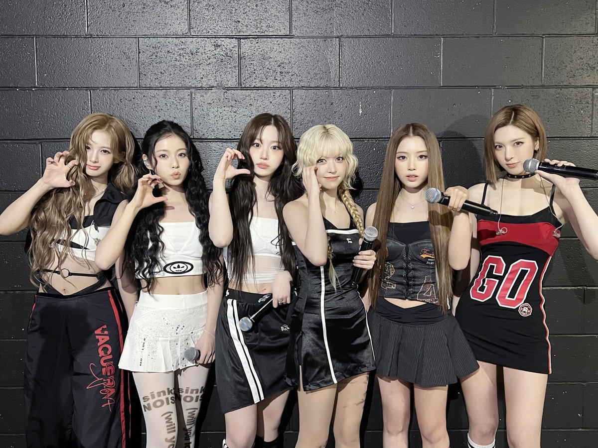 NMIXX_official's tweet photo. [📸] #KCONLA2025

༺❤️🥀🖤༻

#NMIXX #엔믹스 https://t.co/3W9V1pZoDh