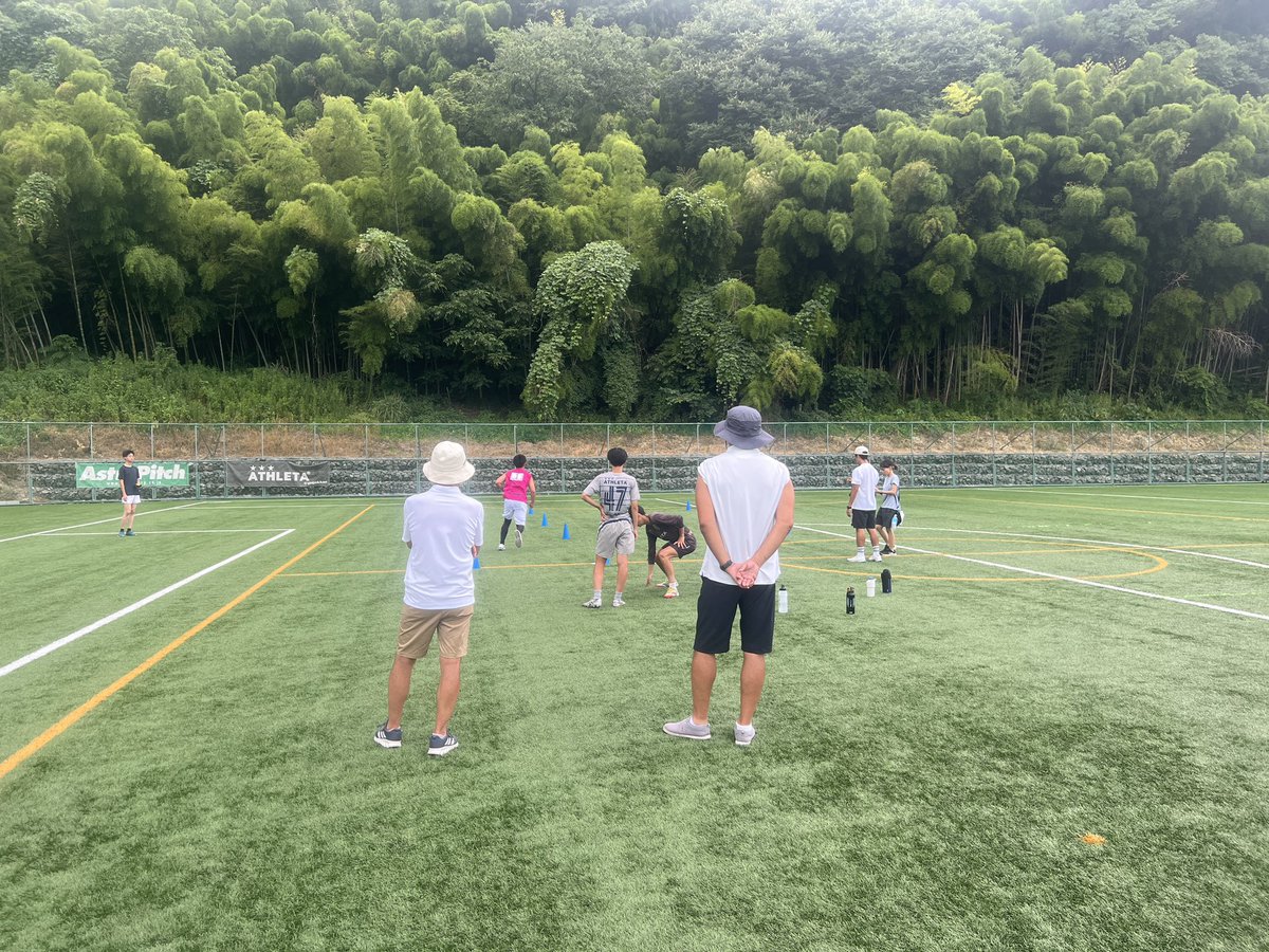 クロスオーバーアスリート北陸＠遊学館サッカー場

参加者を見守る人たち