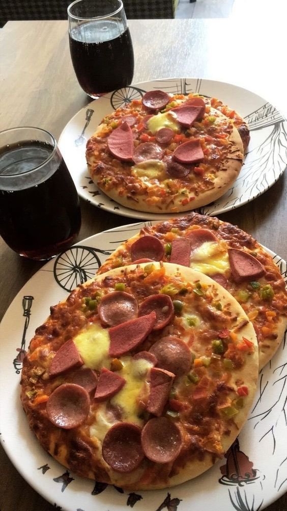 Günaydınnnn bu sabah ilk kez kendi kendime pizza yaptım sizce nasıl olmuşş

Herkese musmutlumpazarlarrr 💕❤️🙈❤️❤️

#Pazar