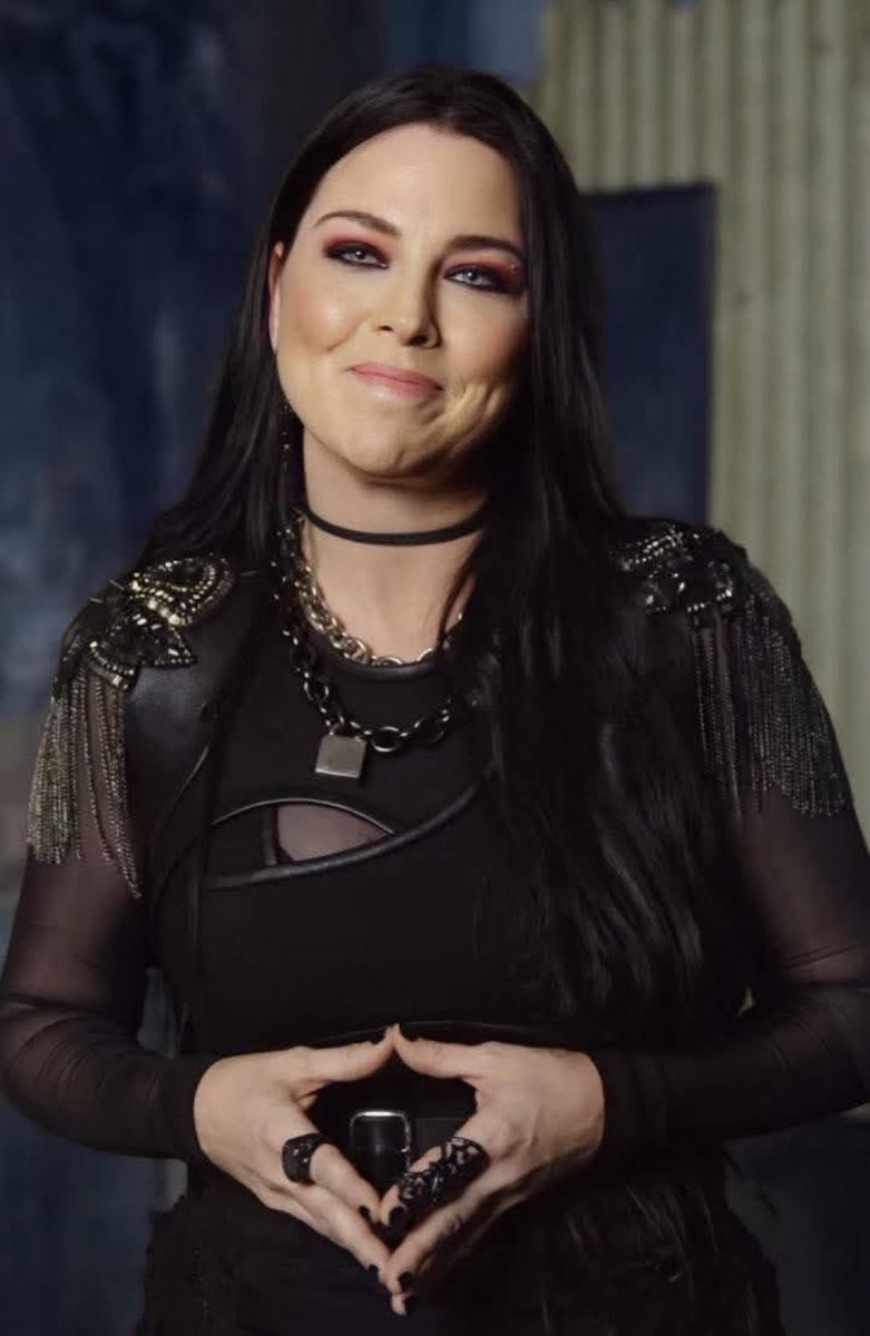 AmyLeeEVCrave's tweet photo. Evanescence was NOT affected by Spotify’s streaming purge. https://t.co/CPgj3LpEPL