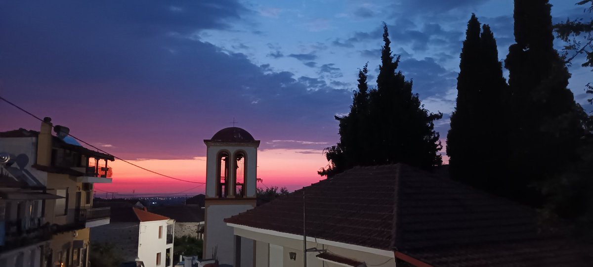 Maria_Giannouli's tweet photo. Με έσκισε η υγρασία κ η ζέστη, 18km (παρόλο που ξεκίνησα στις 6.30) #Pyrgetos #NeoiPoroi #Platamonas #Kastro #Gallaria #ParaliaPanteleimona https://t.co/NX0nlhJZLa