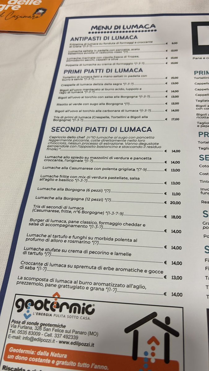 Lo sapevate che esiste un Casumaro a Modena, che organizza in questi giorni la Sagra della lumaca (foto), ma anche un Casumaro a Ferrara, a soli 2 km, che negli stessi giorni organizza la Festa della Lumaca al campo da calcio? Le tradizioni si trasmettano, competono, collaborano!