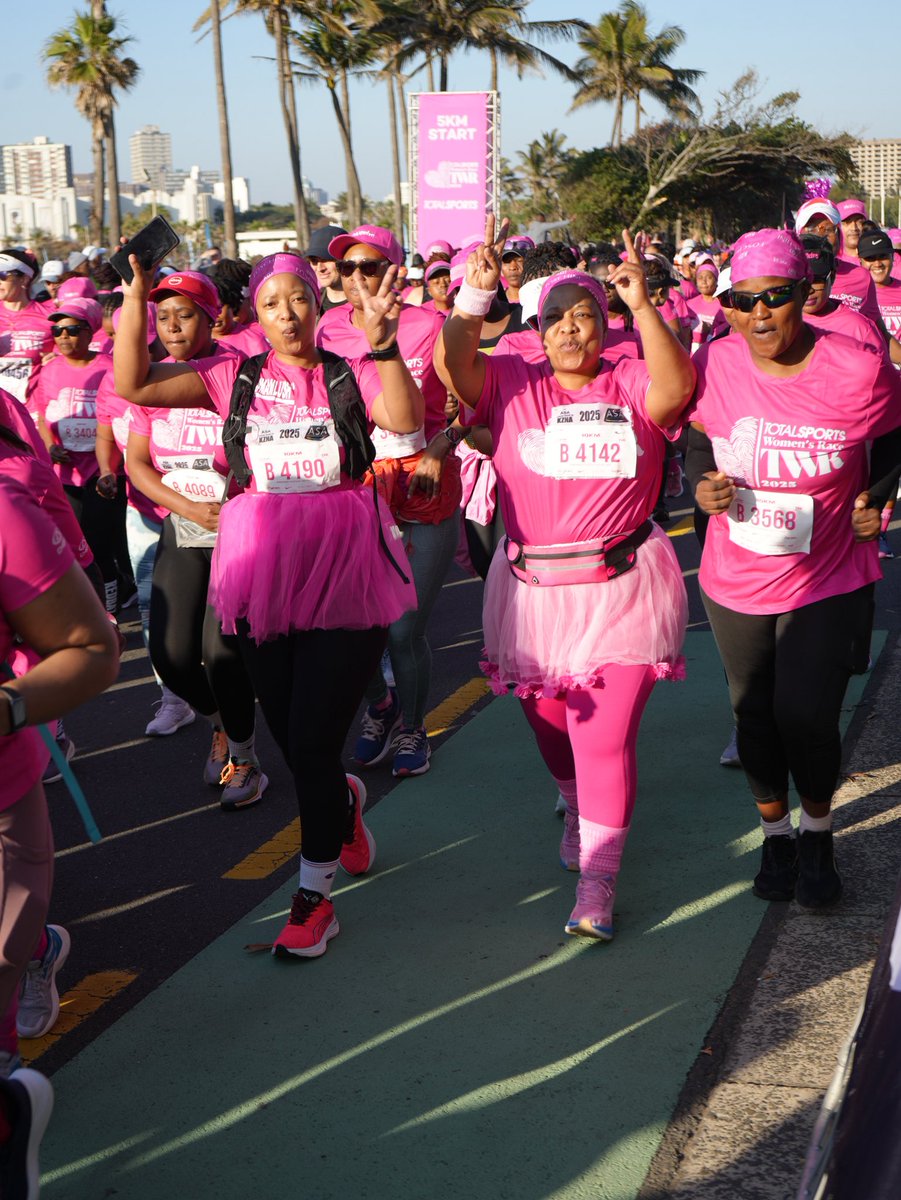TotalsportsSA's tweet photo. Welcome to a beautiful morning in Durban, where we’re running in celebration of sisterhood and #WomensMonth at the #TotalsportsWomensRace 

#LoveRun #PinkDrive https://t.co/Wn00G9wEpS
