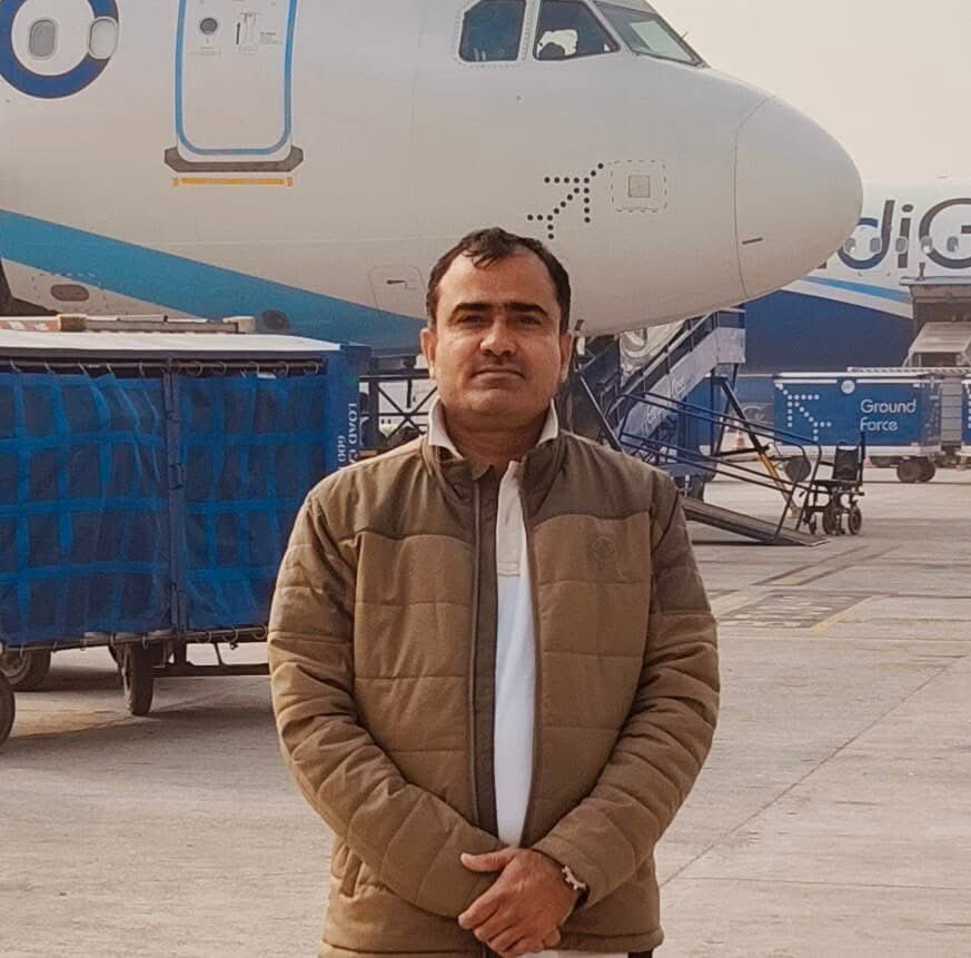निहारिका टाइम्स के संपादक श्री सबल सिंह भाटी जी को जन्मदिन की हार्दिक बधाई एवं शुभकामनाएं।
ईश्वर से आपके उत्तम स्वास्थ्य व सुदीर्घ जीवन की कामना करता हूं।<a href="/niharika_times/">Niharika Times</a>