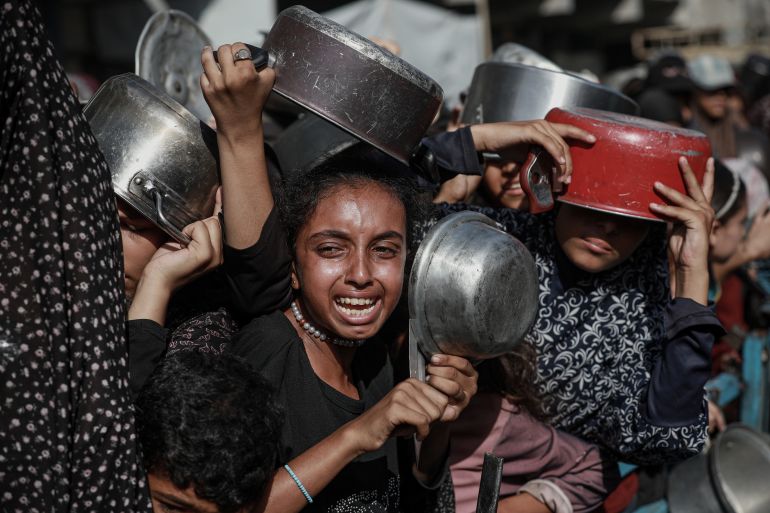 manginobrioches's tweet photo. Va bene, non chiamatelo #genocidio. Chiamiamolo palestinicidio, chiamiamolo cancellaGaza, chiamiamolo sterminio, chiamiamolo orrore, chiamiamolo XYZ.
Ma facciamolo smettere.

#Gaza #Israele #PalestinaFree #Palestinalibera https://t.co/fKgkq4kO8E