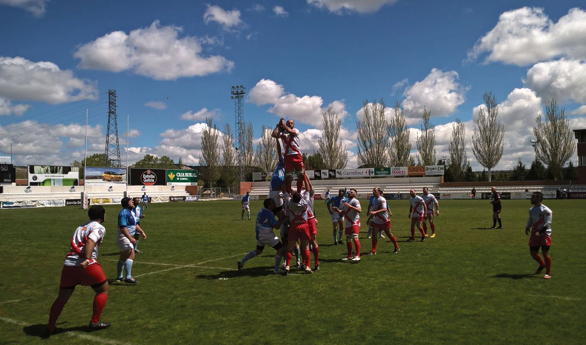 ¡Buenos días! ☀️Este #domingo en nuestro #BLOG... «Un deporte con espíritu militar».
Durante muchos años, el RUGBY el #EjércitodeTierra fue algo casi invisible. Sin embargo, todo ha cambiado. Hoy, el #EjércitodeTierra no solo participa, sino que tiene un papel destacado en las