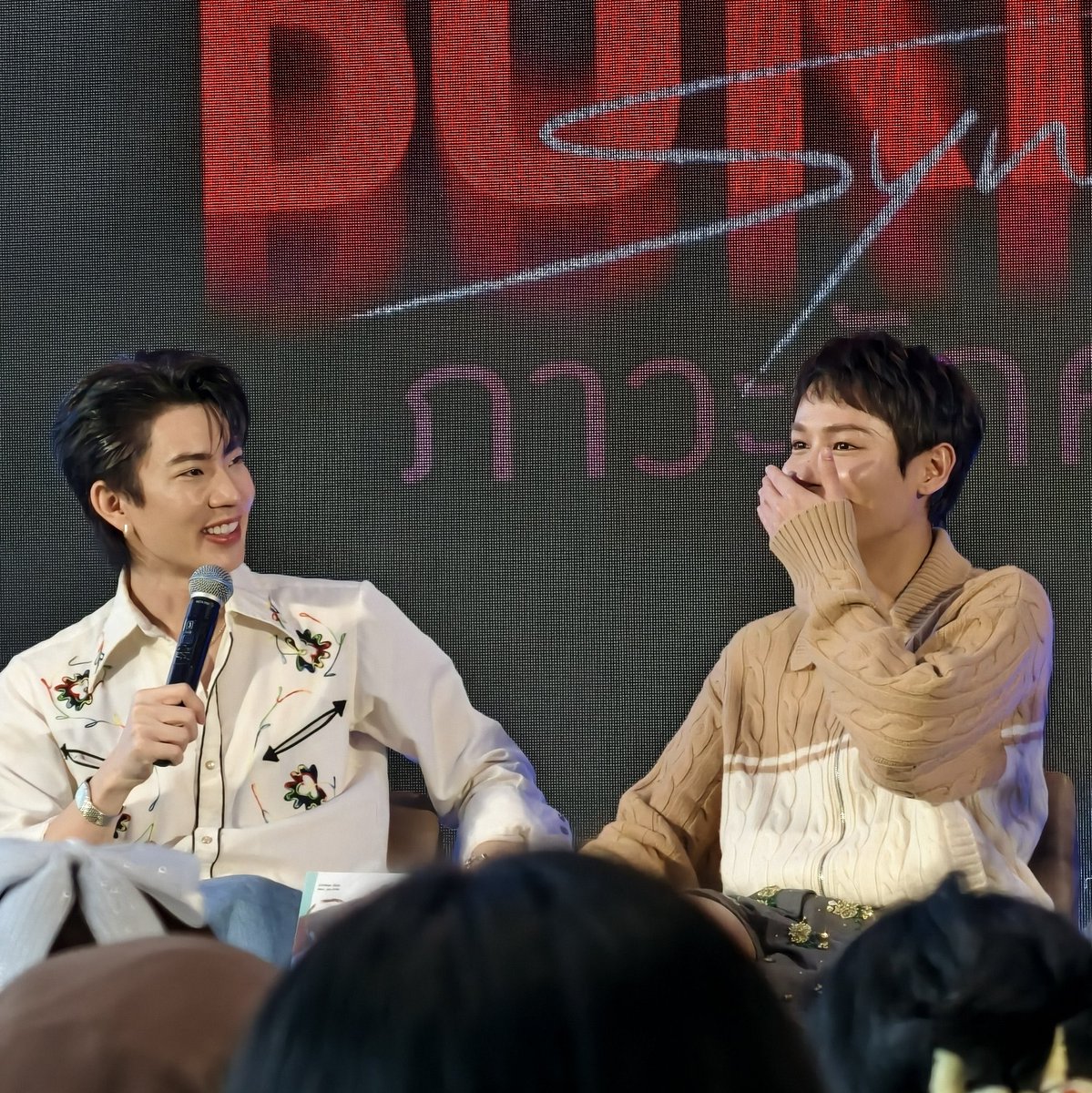khaithirdbox's tweet image. they’re glowing in this new era 🥹

BURNOUT SYNDROME NOVEL FEST
#มหกรรมนิยายนานาชาติ2025xOG
#BurnoutSyndromeSeries
#ออฟกัน #OffGun