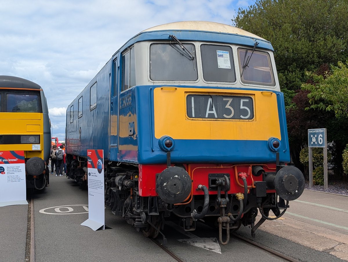DownOnTheStour's tweet photo. AC time Part 1 ⚡

Plenty of AC representation hence the two parts starting with LSLs Intercity Trio of 89001, 87002 &amp; 86101. Plus 83012 sprinkled in there 🙌

#DOTS #GreatestGathering #AC #LSL #class87 #class86 #class83 #badger #intercity https://t.co/E36gSBYXWh