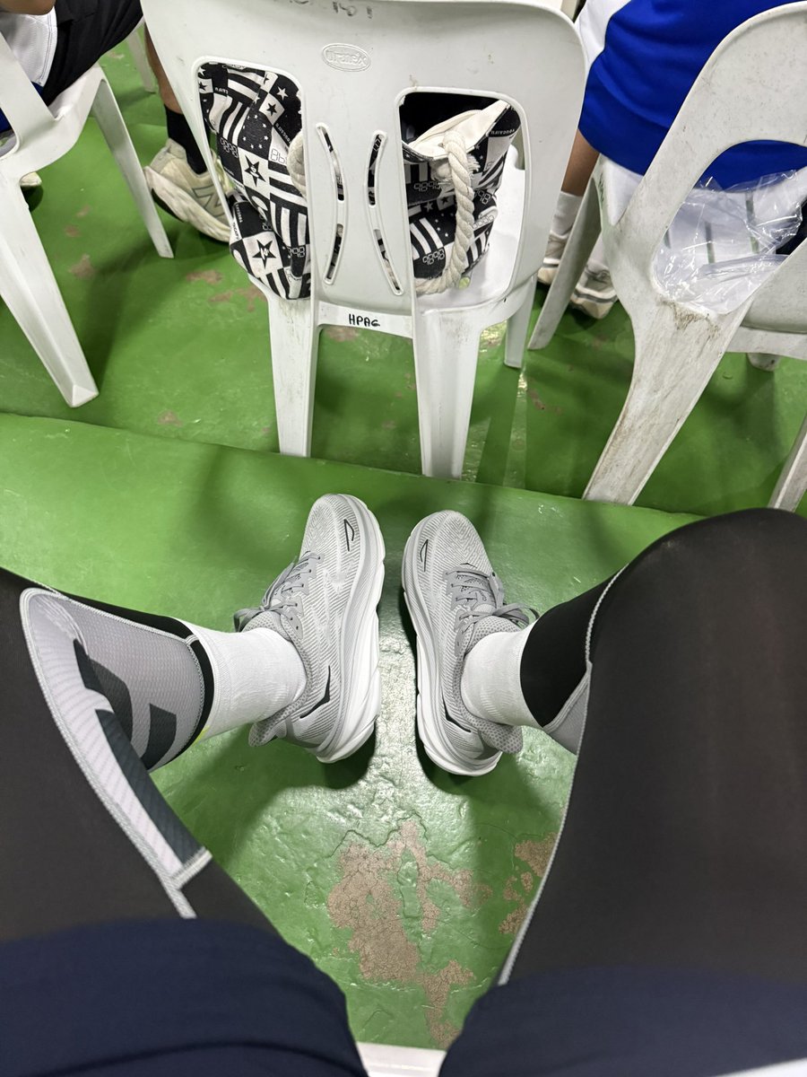 notreputa1989's tweet photo. First time Hoka user haha ang sarap sa paa pls. Satisfied customer @hoka
#SLMCFunRun2025
#NursesWeek2025
#StLukesPh
#StLukesNursesWeek2025
#OurNursesOurFuture
#SLMCNurses
#NusesDeserveTheBest https://t.co/6EhjfyUwlQ