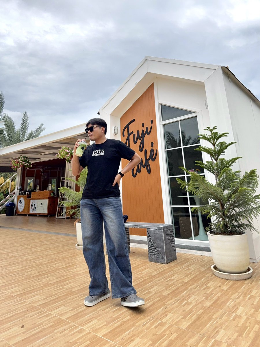 KOMSAK tweet media
