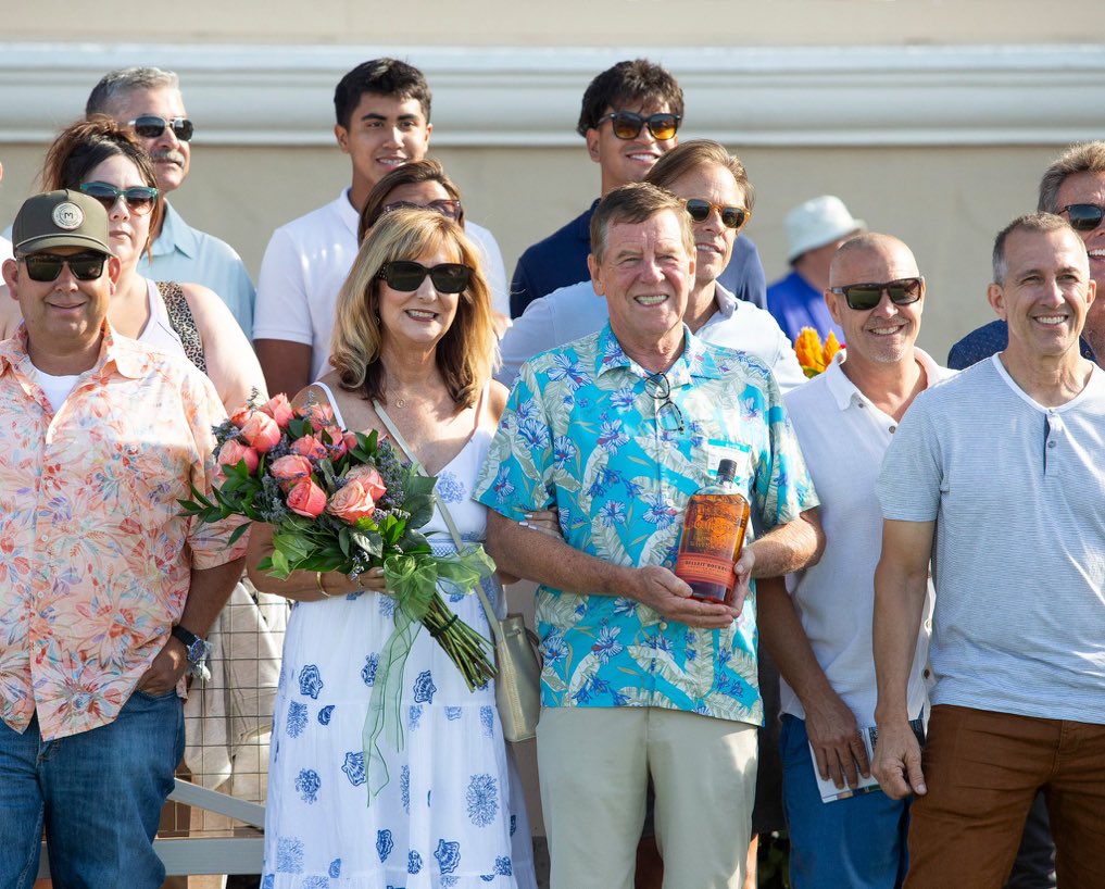 Cougzag's tweet photo. Thank you to trainer Carla Gaines @carlagaines15 and her team for the win today @DelMarRacing with #GLORIOUSLIFE @kazushi0096 @benoitphoto_ https://t.co/mUpCJ58c1A