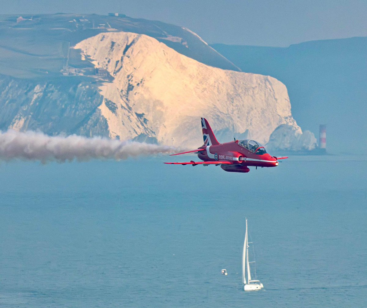 Red Arrows heading to Bournemouth past the Isle Of Wight Polar Bear.