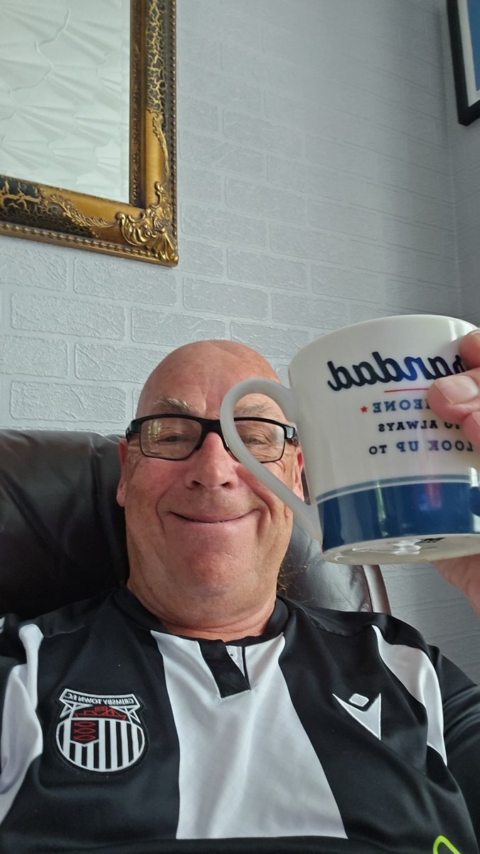 Good to wake up and have a nice cup of tea on a Sunday after a convincing Grimsby Town win the day before. Old shirt but same club! #UTM