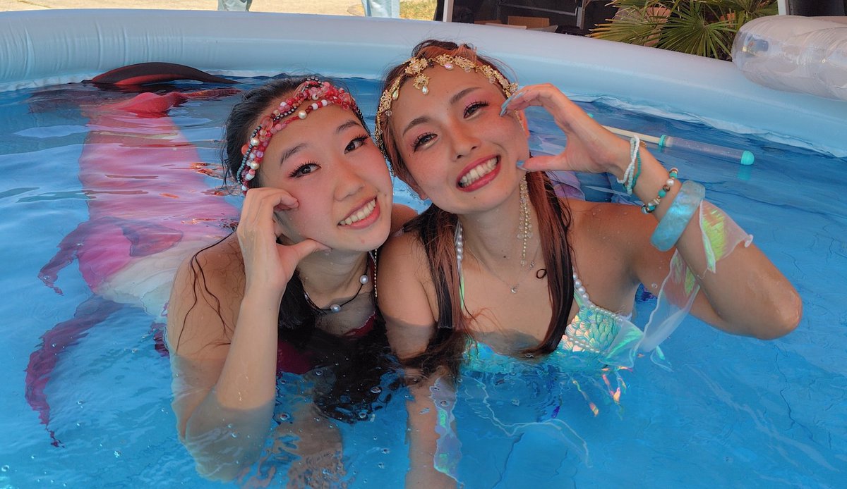 akihiro_021's tweet photo. 泉南ロングパーク
マーメイドグリーティング🧜‍♀️
人魚　まなやんさん、うさちゃん!
#泉南ロングパーク
#sakurawing
#人魚
#マーメイド https://t.co/Qqwf87LBvz
