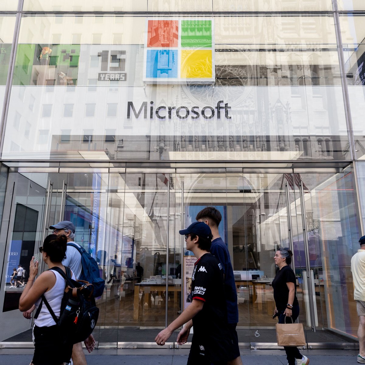 GabriereaRod's tweet photo. Microsoft Backs Up A.I. Spending With $27.2 Billion Quarterly Profit https://t.co/aeHdnOUJ0g https://t.co/5uURYYfDTC