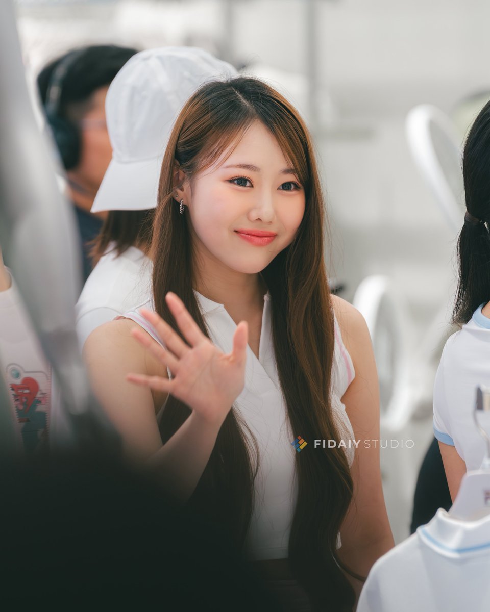 dreamcratemy's tweet photo. @official_KIIRAS @KIIRAS_member Tak boleh move on π₯Ή comel comel @official_KIIRAS
#WELCOMEHOME_LINGLING
#LINGLING_BALIKKAMPUNG
#KIIRASinMY #WELCOME_KIIRAS #FILALoveAll #FILASEA #FILAxKIIRAS #KIIRASinKL #ν€λΌμ€ https://t.co/AvISQpHMcI