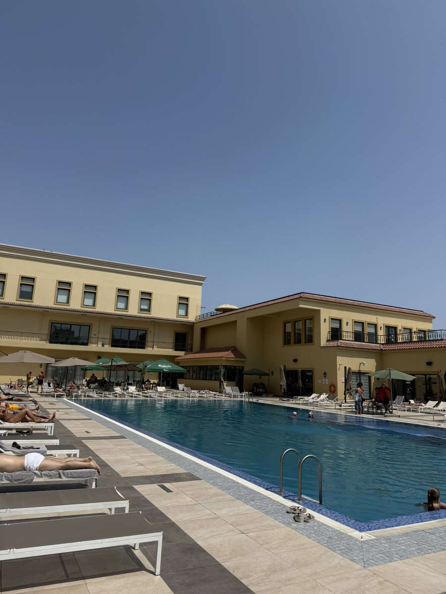 GM enjoy your Sunday degens 🫶🏻