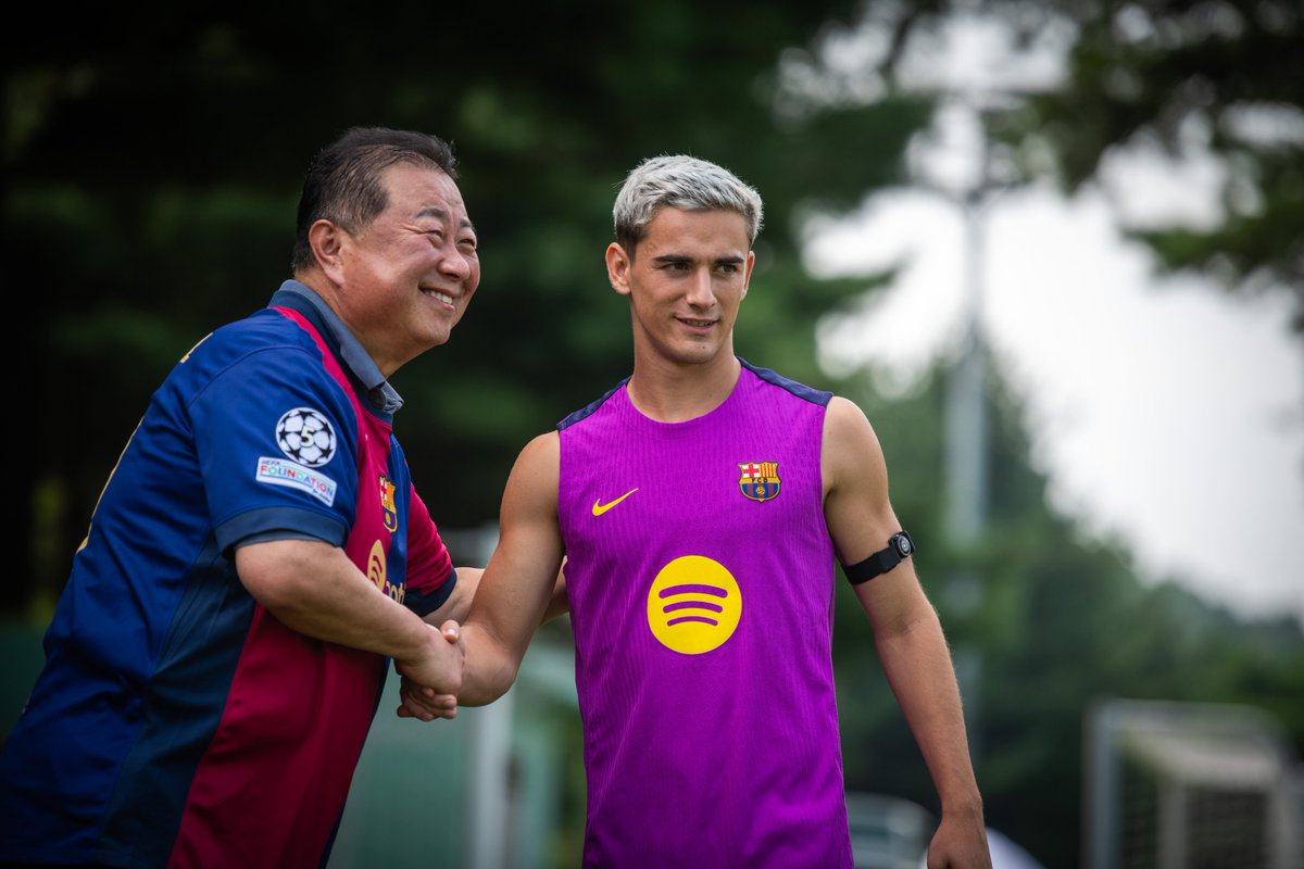 FC Barcelona tweet media