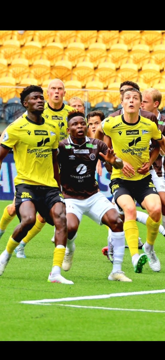 Tror dette bilde oppsummerer greit følelsen Mjøndalen spillerne hadde i går. Hører vi han nesten roper hjelp?