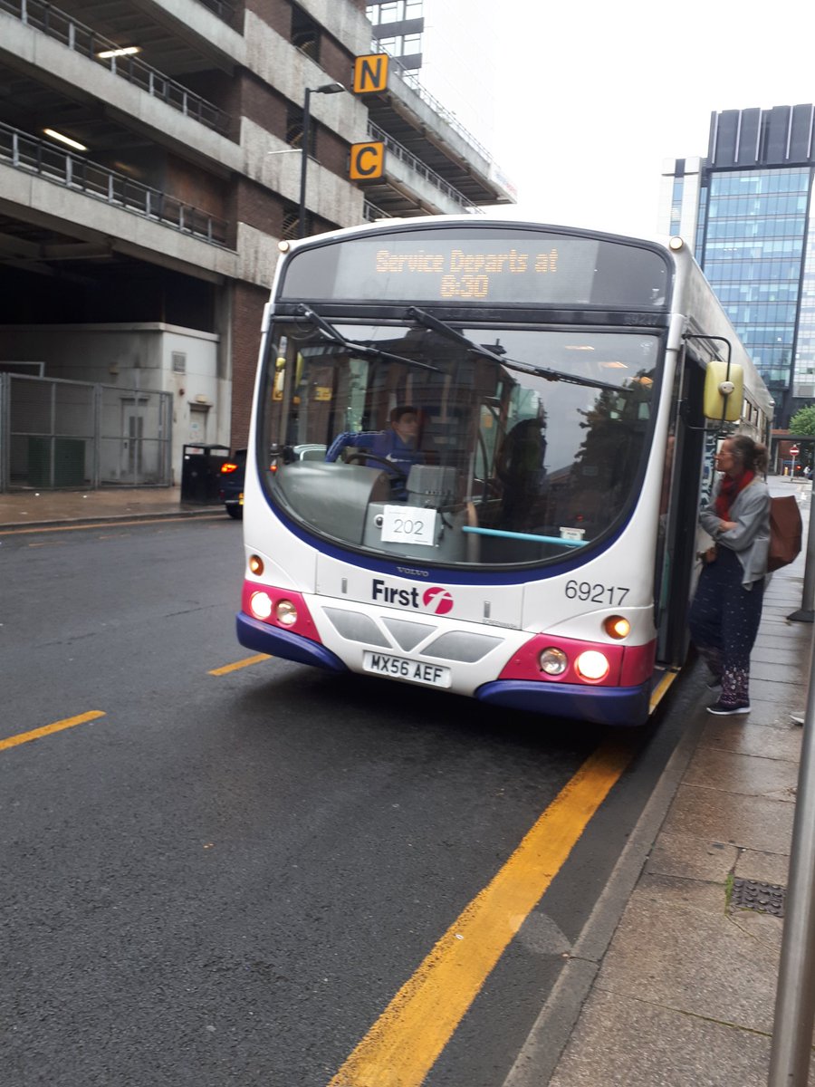 Ste_Jones75's tweet image. On my way to the Pennines Bus Day in Halifax. Free bus service provided by @First69217 . Vòlvo B7RLE Wright Eclipse Urban. 😀👌
Still seems like only yesterday that these were out in service across greater Manchester.