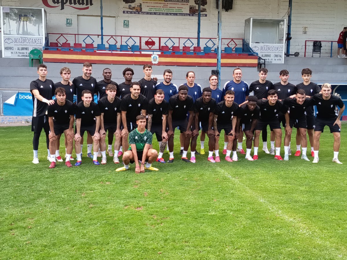 CPVillarrobledo's tweet photo. 🛌 Hoy toca jornada de descanso después de dos días muy intensos 💪⚽
¡A recargar energías que esto sigue!
¡Vamos Villa! 🔵⚪🔥

#VamosVilla #DíaDeDescanso #Fútbol #Recuperación #PasiónPorElFútbol https://t.co/Bb3Pjqk1P8