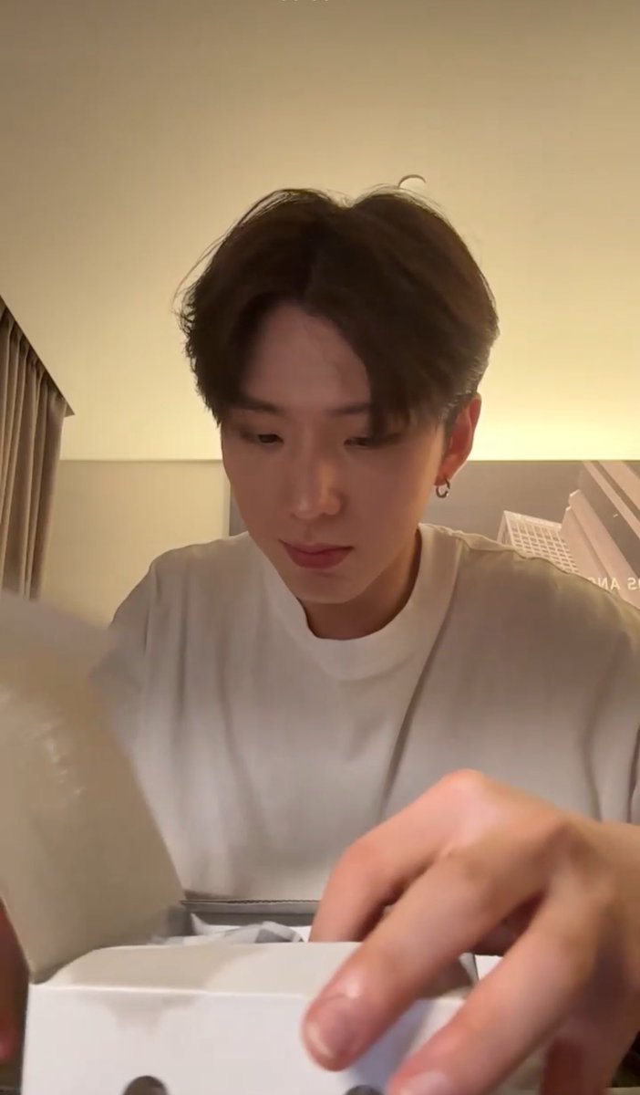 수리 tweet media