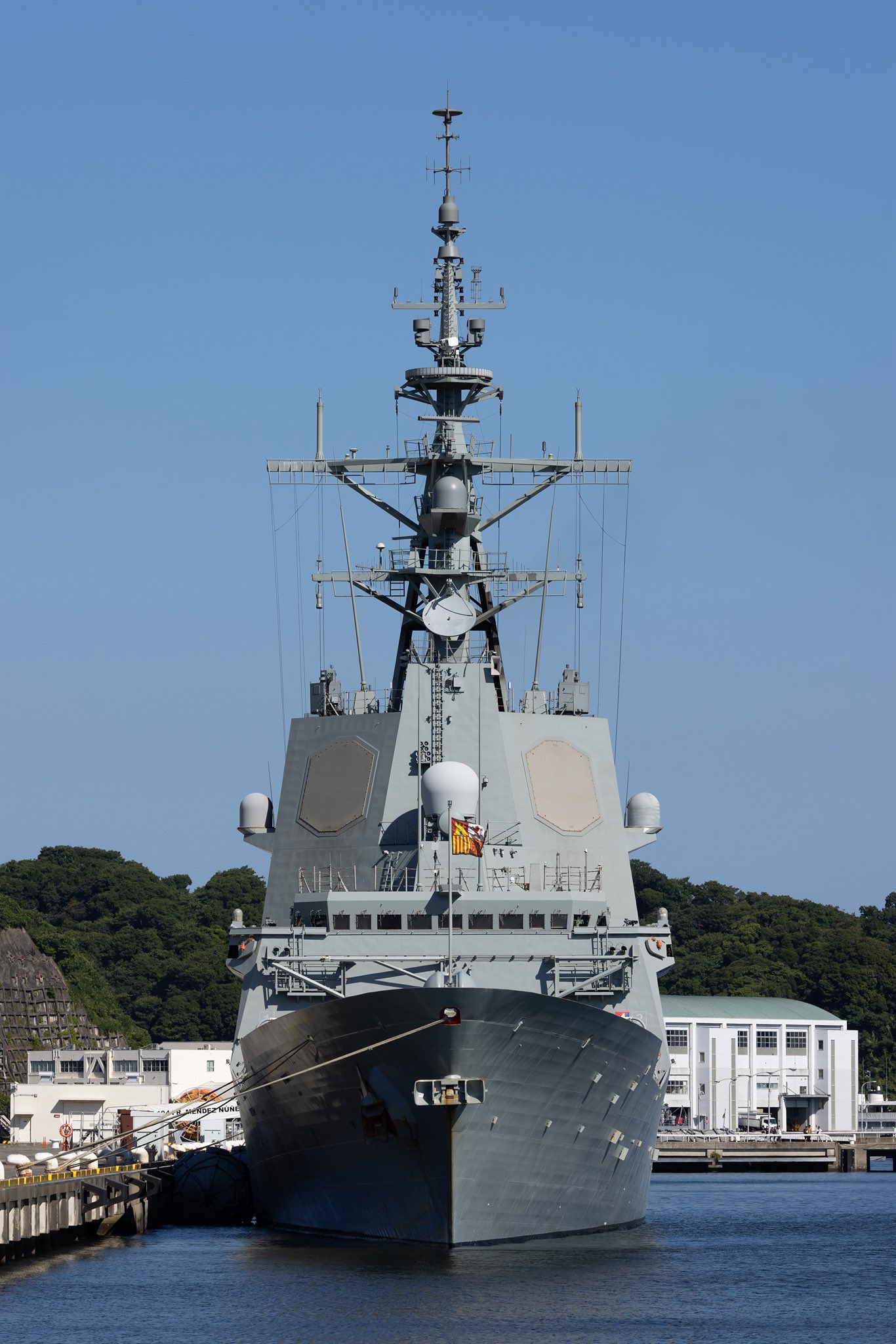 海、船 音戸の瀬戸を行き交う船(2025/5/15）荷物満載で大丈夫？って感じ