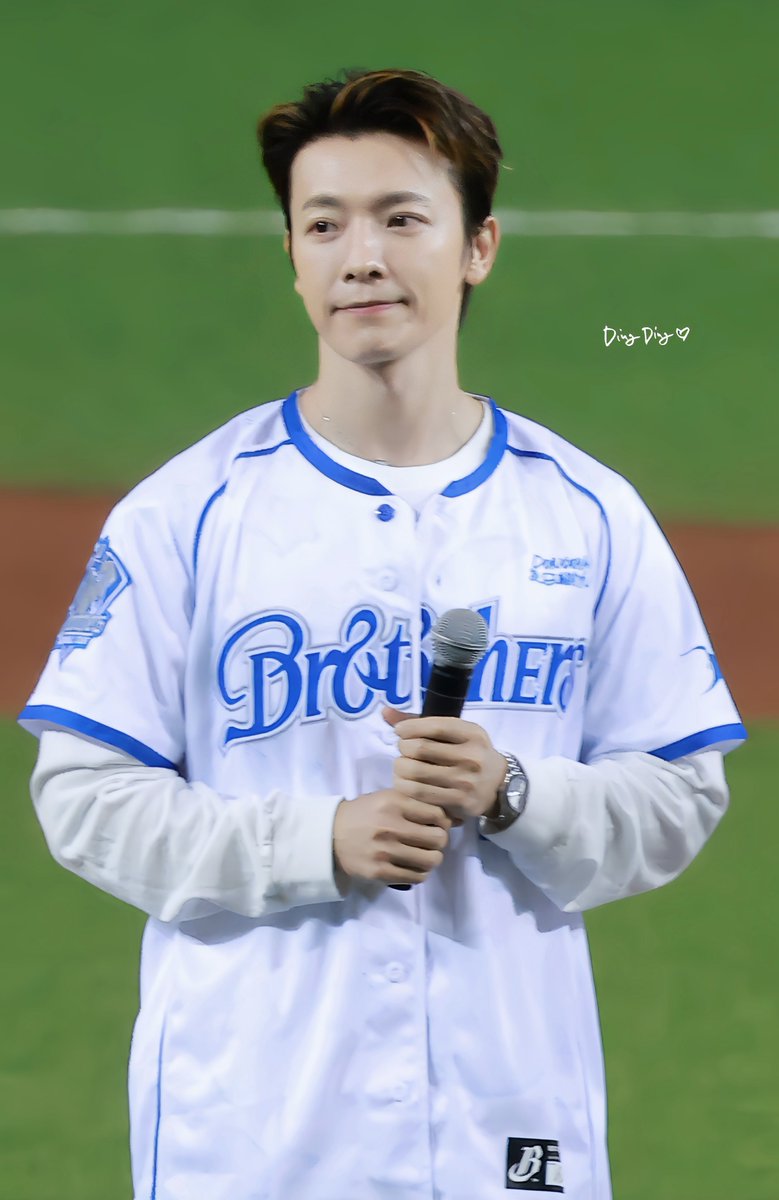 dingdingelf_'s tweet image. 250803 Brothers

⚾️🏟️ ʕ.•᷅•᷄.ʔ

#슈퍼주니어DnE #SuperJuniorDnE
#DONGHAE #동해 #Donghae @donghae861015