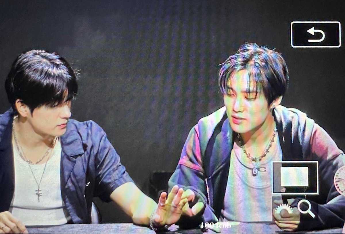 1004cob's tweet photo. 250803  hellolive

오늘의 밀콥

#제이콥 #Jacob #현재 #밀콥 #더보이즈 https://t.co/jJqVP7QLle