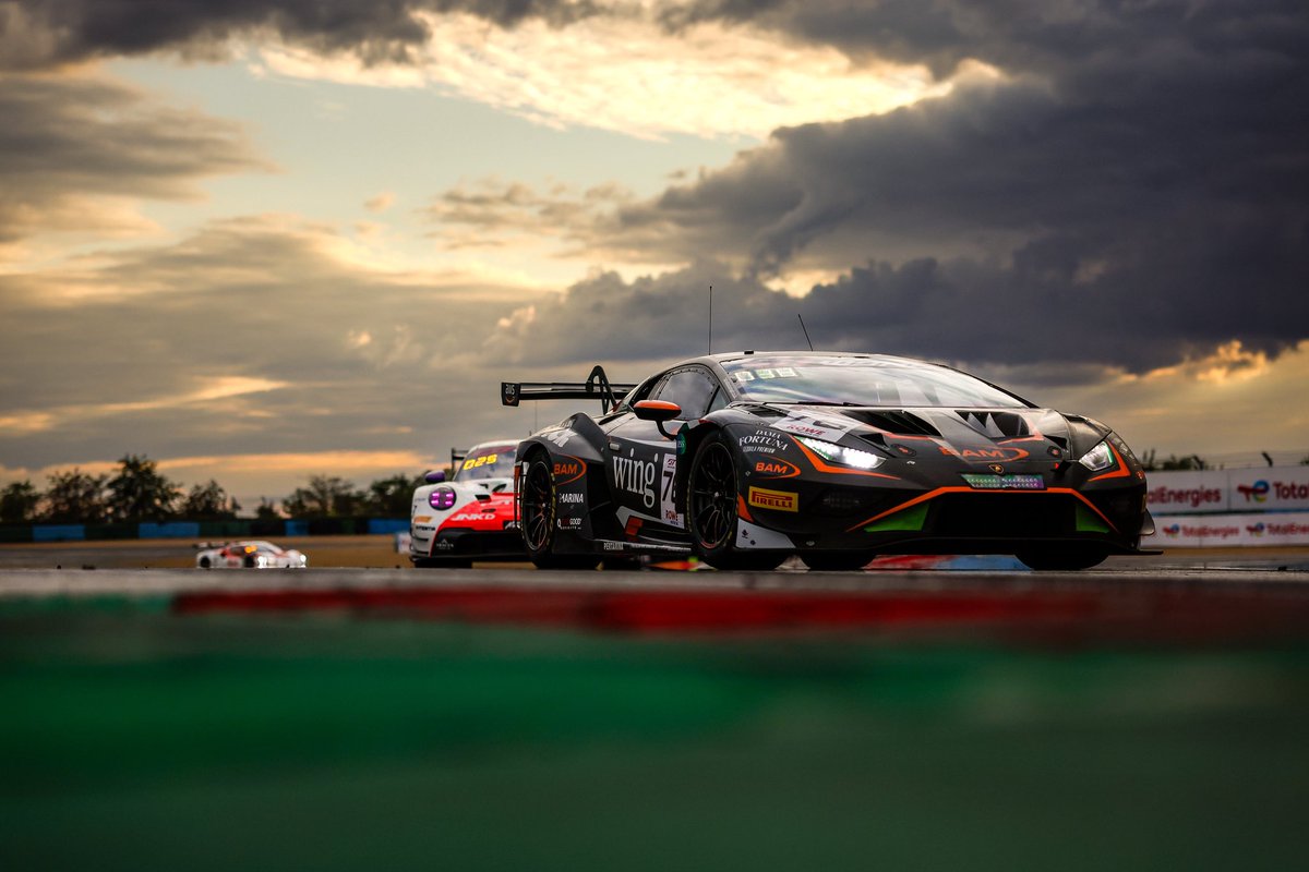 BarwellMotorSpt's tweet photo. Night race vibes 🌒

Reset and ready to run again for race day part deux at Magny Cours 🇫🇷

⏱️ Qualifying: 10:30
🏁 Race 2: 15:15
Times 🇬🇧+1

Watch live 
📺 https://t.co/qp0VWPrOpL https://t.co/StqXuyOMXE