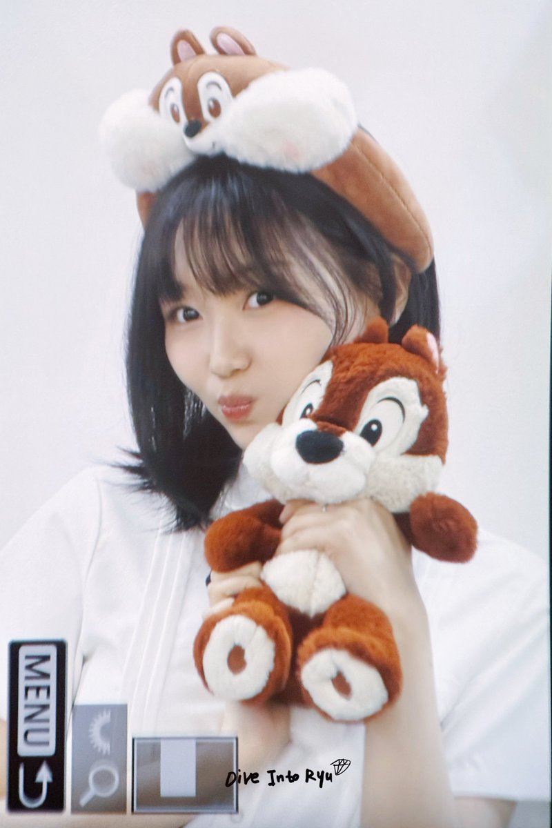 250803 케타포 팬싸
다람쥐 너무 귀엽워ㅓㅓ
다음에 디즈니랜드 꼭 가자!!

<a href="/iloveryu_jpg/">류수정</a> 
#러블리즈 #LOVELYZ 
#류수정 #RYUSUJEONG