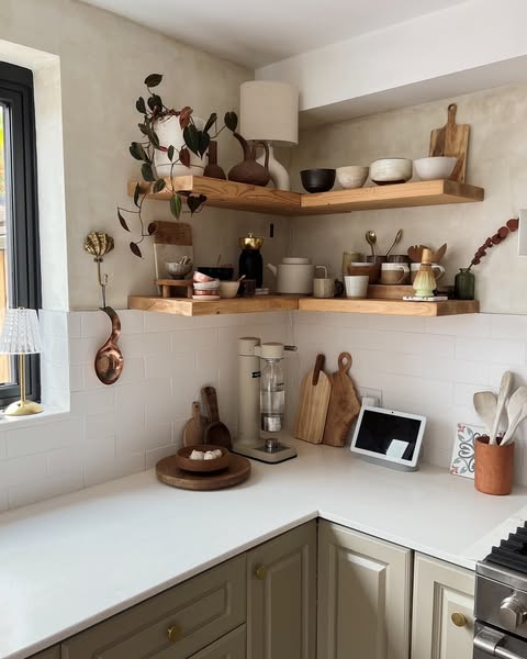 NeutralNestHome's tweet photo. Obsessed with how the kitchen’s turned out! 
 Who remembers the second-hand setup from 4 years ago? Crazy how far it’s come! 
#HomeStyle #KitchenGlowUp #InteriorInspo #DecorDreams #MyHomeVibe #BeforeAndAfter https://t.co/taOKyvBoAR