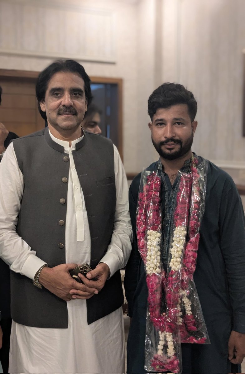 Sheikh Usman Zaheer (سرگودھا) tweet media