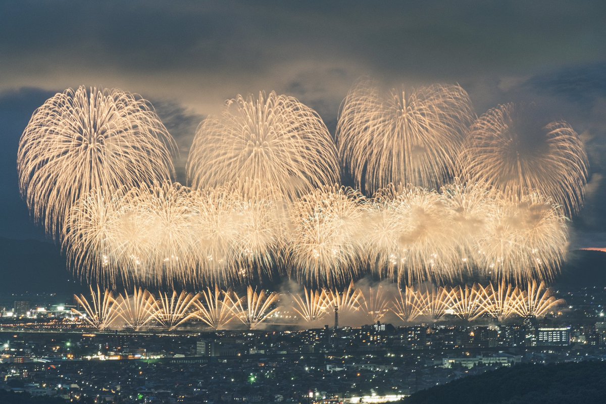 kosan_055's tweet photo. 長岡花火1日目

煙すごくて大半見えなかったけど...
やっぱり圧巻でした！！ https://t.co/WPmdXNDWHv